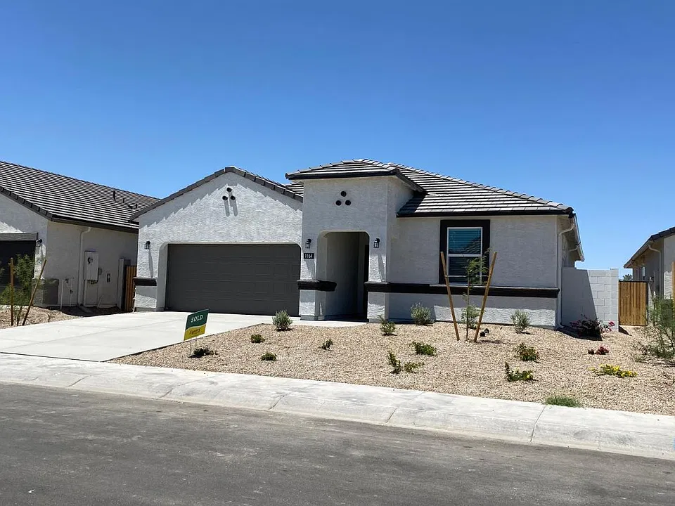 1164 W Del Monte Pl