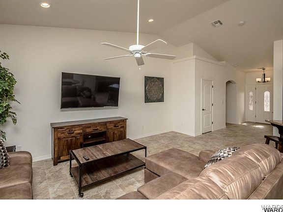 5th image of 6021 S Columbia Ave