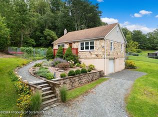 301 Newton Rd, Scranton, PA 18504