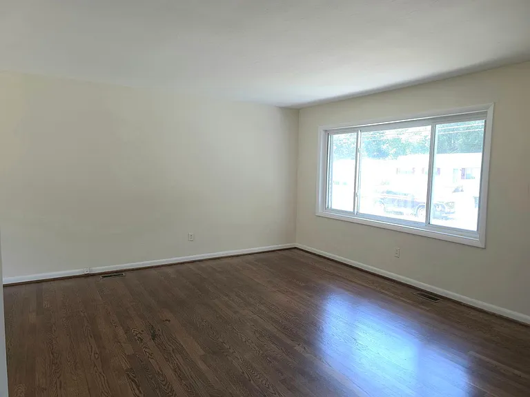 87 Kendall Dr — Photo 14
