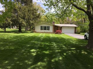 9050 N Eston Rd, Clarkston, MI 48348