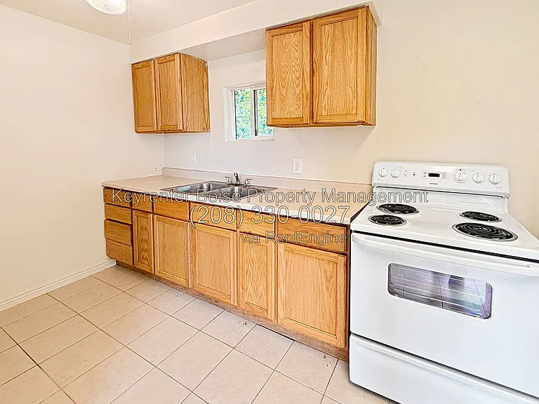 103 N Dewey Ave — Photo 7