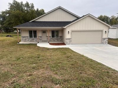 606 E 3rd St, Cameron, MO, 64429