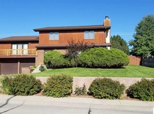 221 Hillcrest Dr, Torrington, WY 82240