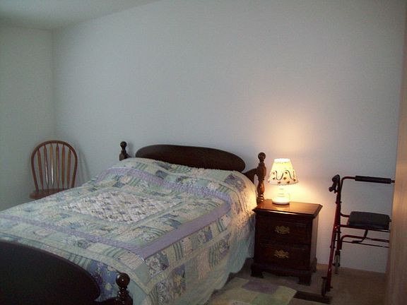 5th image of 2234 Anadoll Ave
