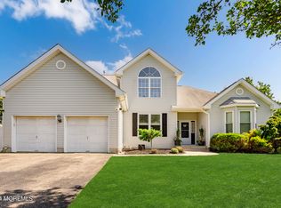 16 Hannah Lee Rd, Barnegat, NJ 08005