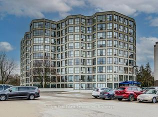 24 Marilyn Dr #704, Guelph, ON N1H 8E9
