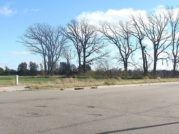 3rd image of 1044 24th St N