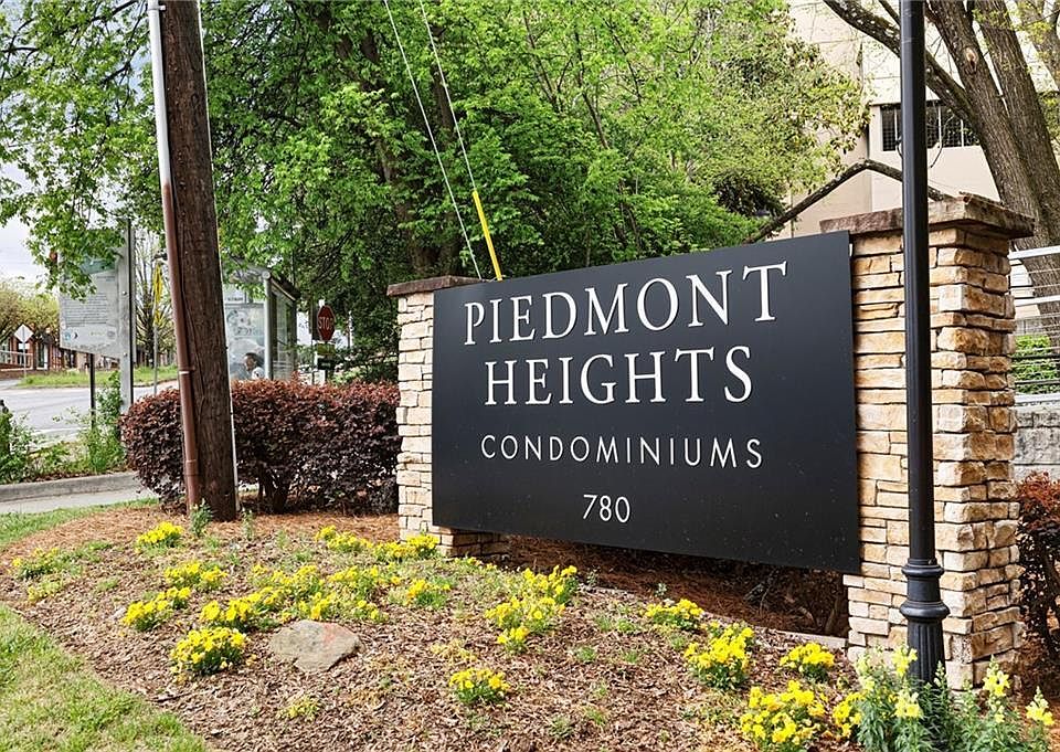 1st image of 1115 Summit North Dr NE #1