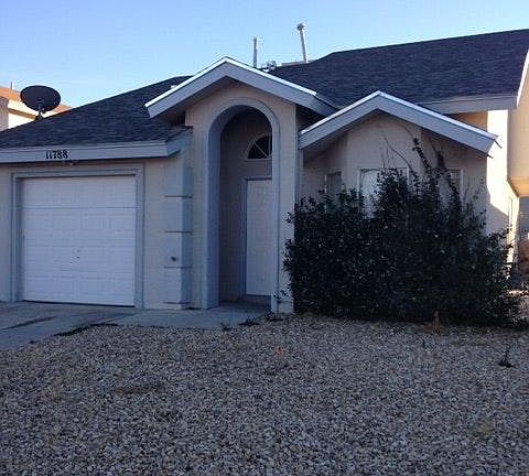 3rd image of 11788 Kingdom Ave