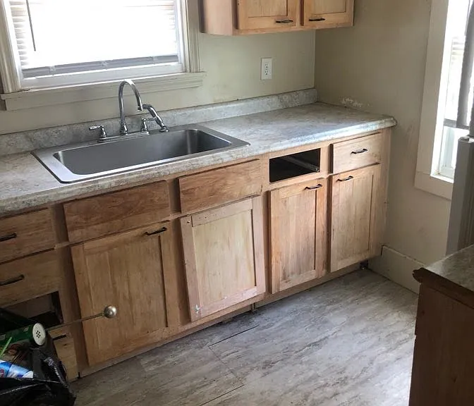 1675 E Decatur St — Photo 7