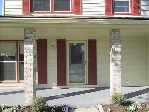 2nd image of 3908 Catawba Ct