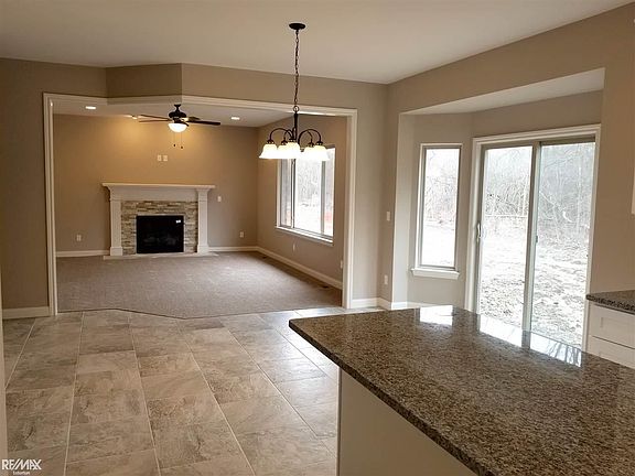 4th image of 23694 Melrose Ln