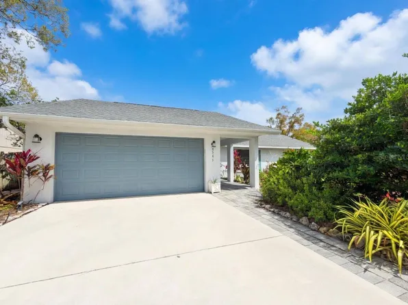8425 Cypress Lake Cir, Sarasota, FL 34243