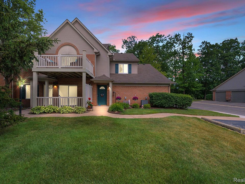 1st image of 310 Marigold Cir