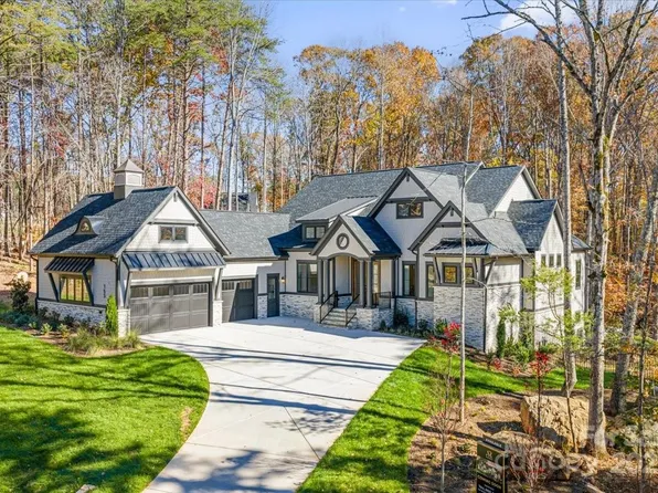 155 Copper Pine Ln #8, Davidson, NC 28036