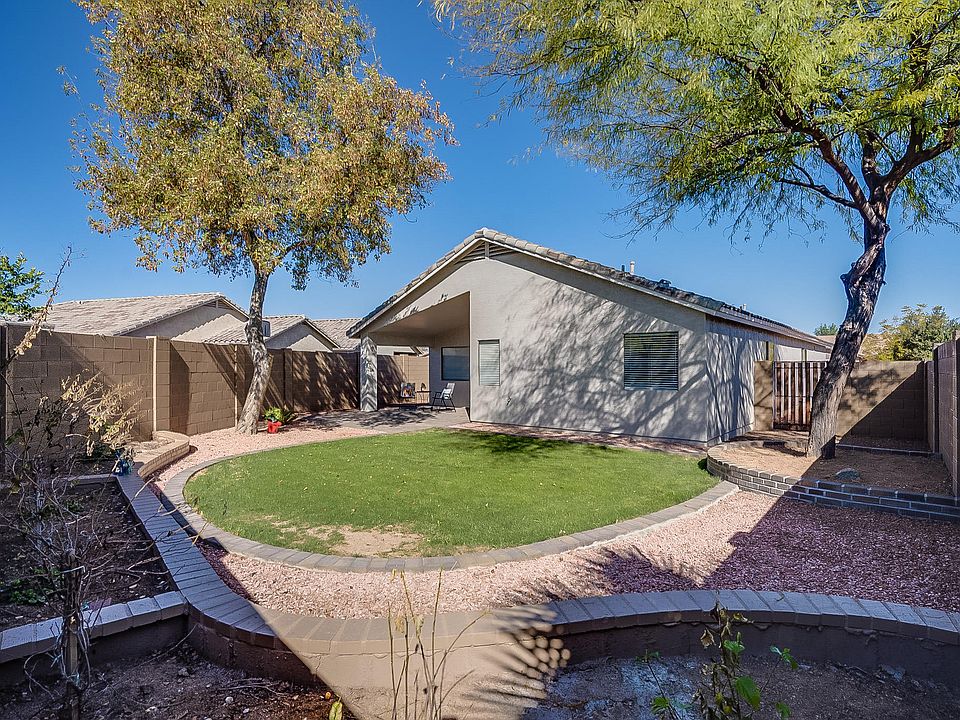 1st image of 23 E Lupine Pl