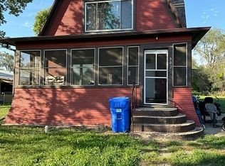 302 E 4th St, Plankinton, SD 57368