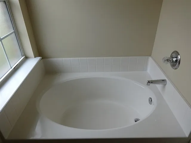 1512 Ashleigh St — Photo 9