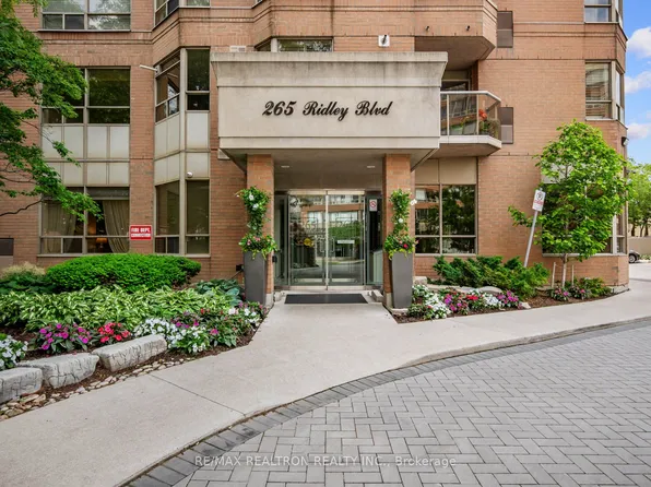 265 Ridley Blvd #309, Toronto, ON M5M 4N8