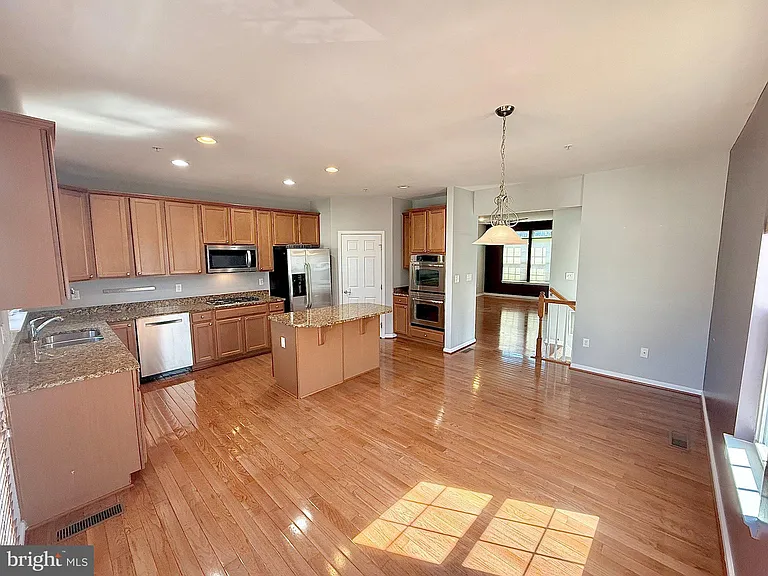 9407 Aston Villa #52 — Photo 12