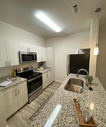 3rd image of 2760 Murfreesboro Pike APT 211