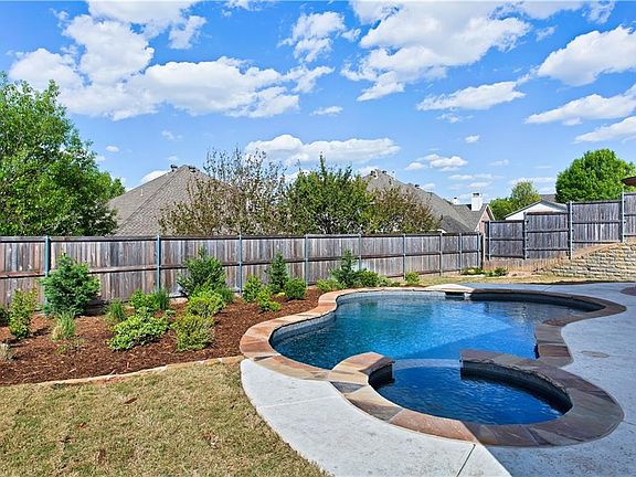 2nd image of 5108 Raincrest Dr