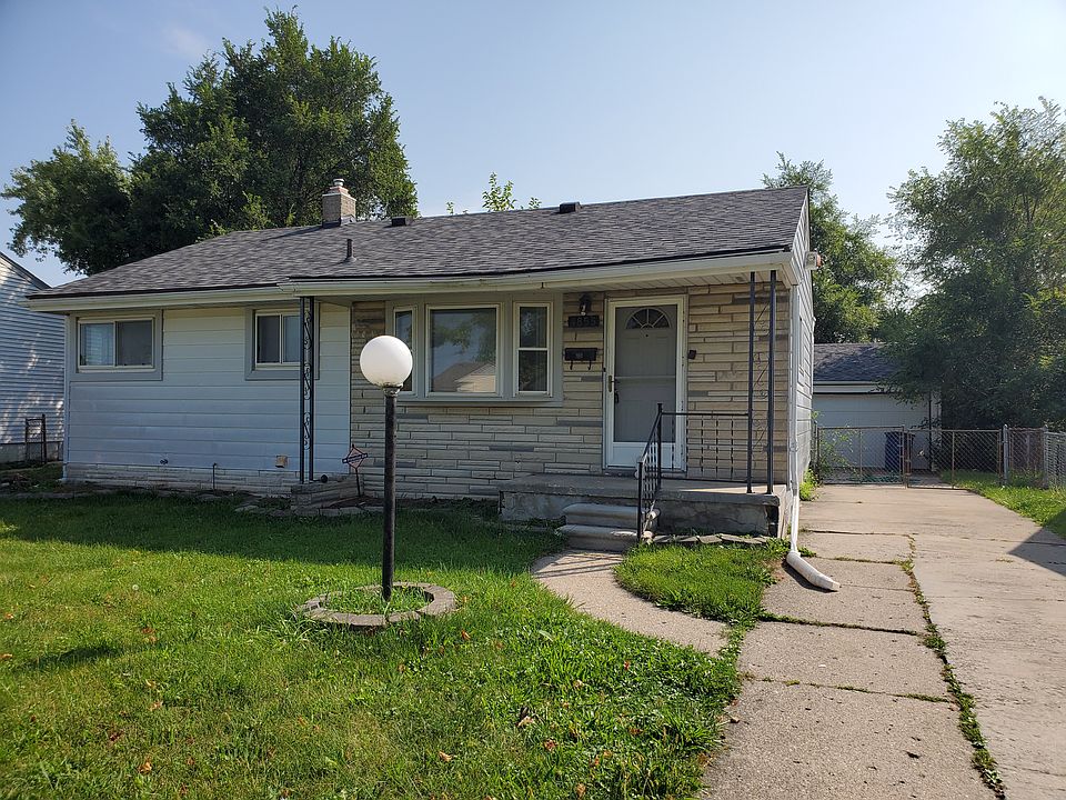 1st image of 4855 Matthew St