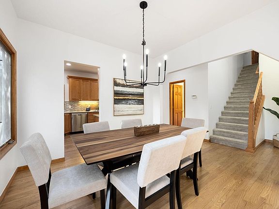3rd image of 2512 Fox Run Ct