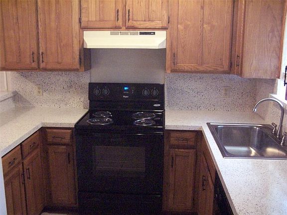 4th image of 5202 Wild Horse Ct