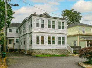 21 Calvert St #B, Newport, RI 02840