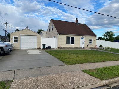 115 Wolcott, Levittown, NY, 11756