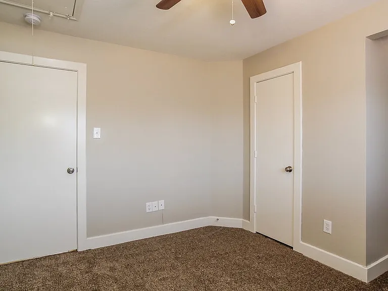 9711 Farrell Dr — Photo 15