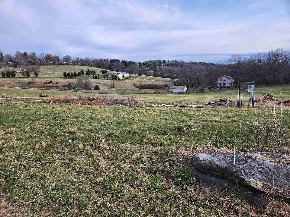 1st image of 2110 Skippie Ln