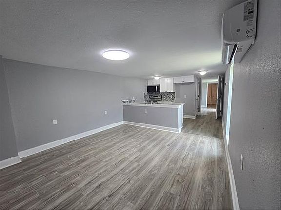 5th image of 2512 Elysian Fields Ave #C