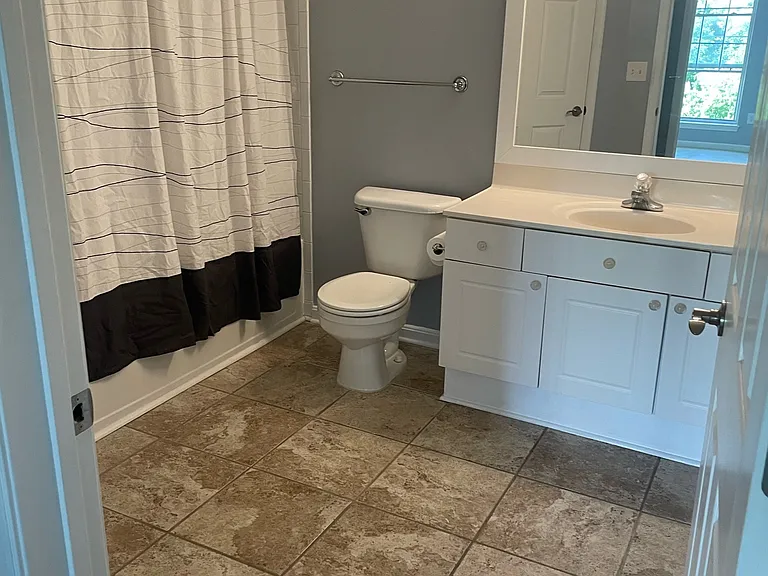 4550 Strutfield Ln — Photo 8