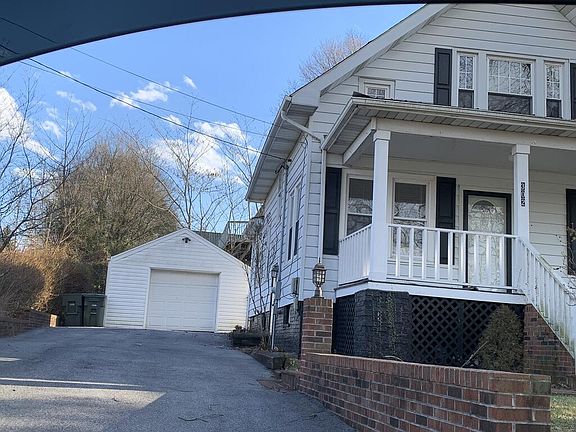 3rd image of 302 Bradley St