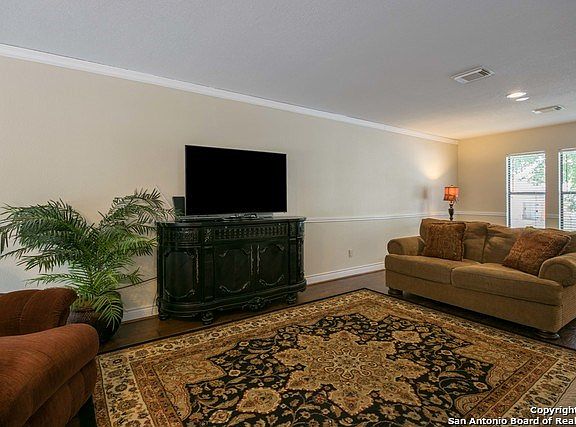 5th image of 15815 Tampke Pl