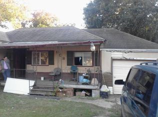 908 Thomas Ave, Pasadena, TX 77506