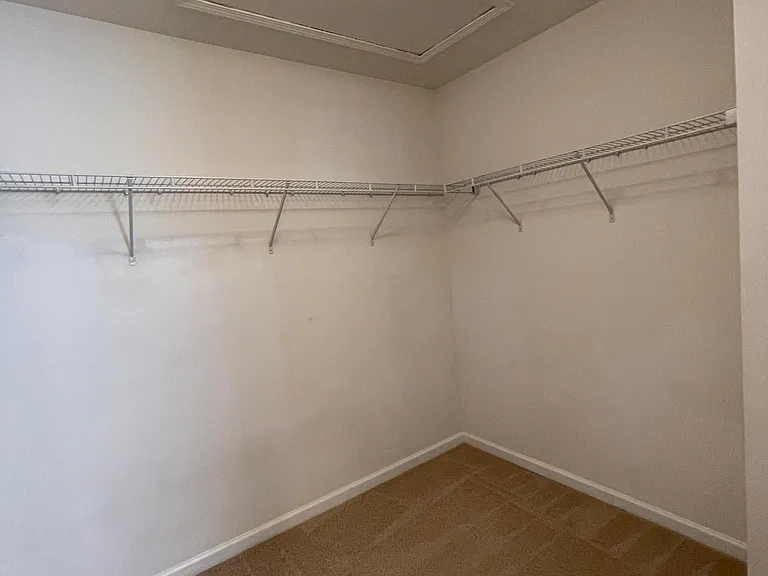 3654 Creekside Dr — Photo 17