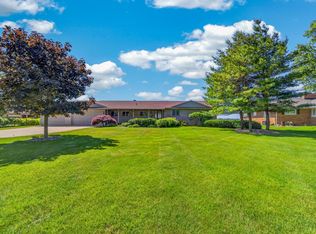 909 Tostenabe Ln, Muskegon, MI 49445