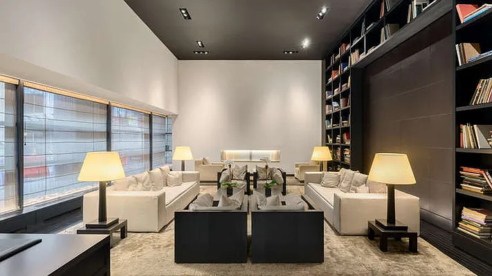 Rented by Compass | media 63