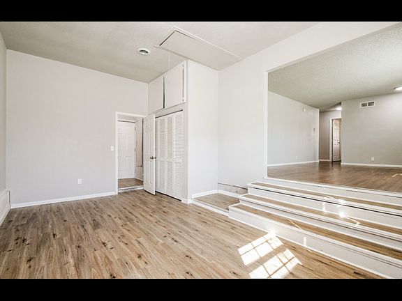 5th image of 19306 Pine Lock Ln