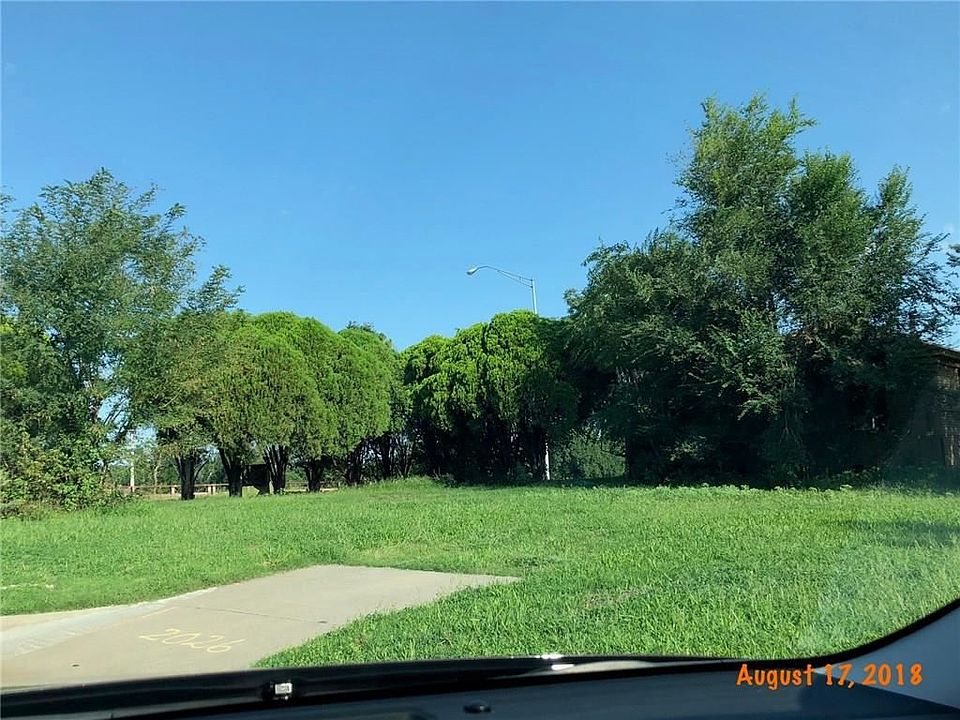 1st image of 2026 NE Grand Blvd
