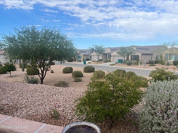 4th image of 1517 E Blue Granite Dr