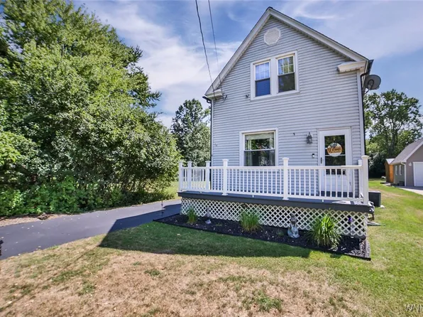 1496 Cox Rd, Grand Island, NY 14072