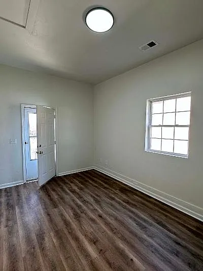 2126 Carvin St NE #5 — Photo 1