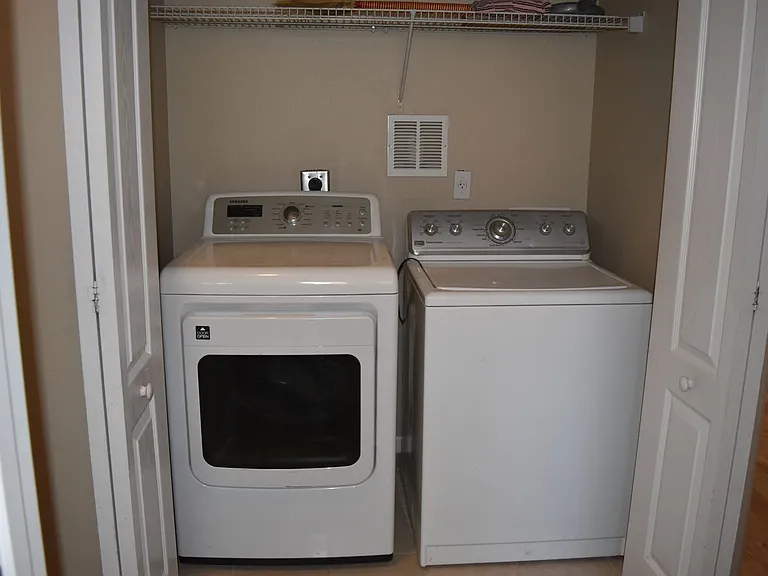 1040 Venetian Dr #203 — Photo 39