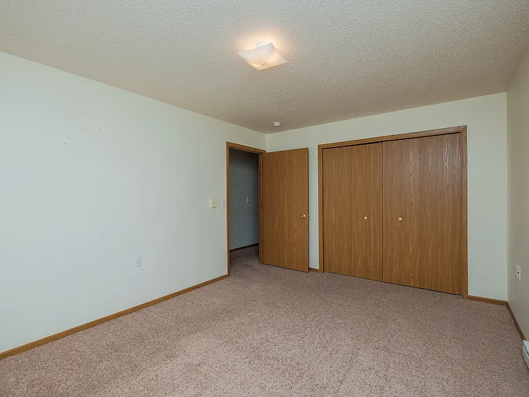 Fargo, ND Bridgeport Apartments | Bedroom