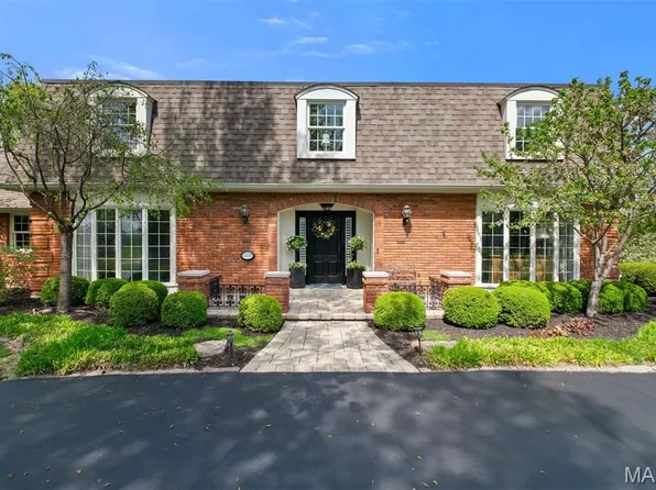 12225 Carberry Pl, Saint Louis, MO 63131